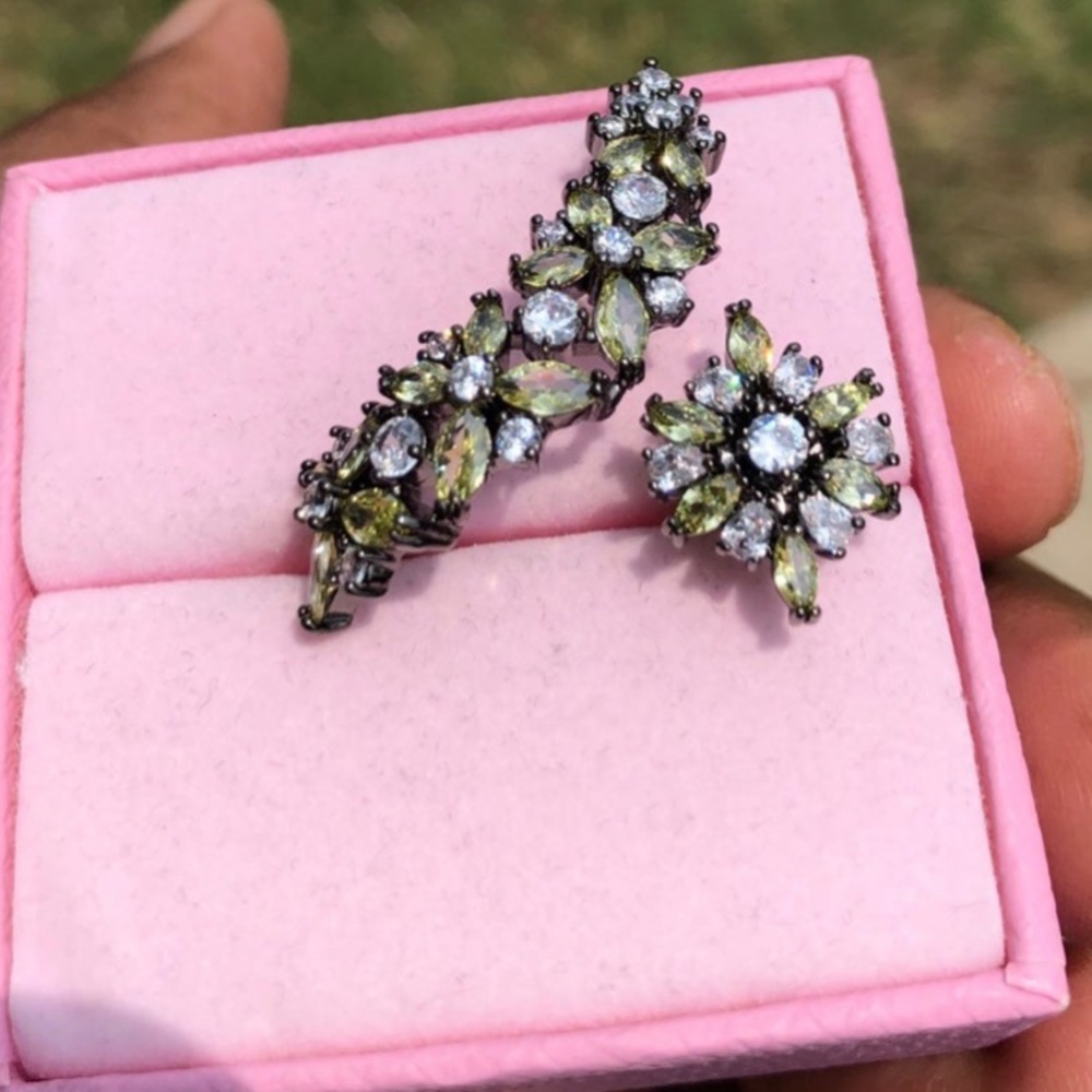 Hematite Finish Adjustable Ring With Green And Cl… - image 3